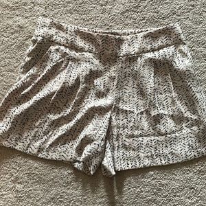 XXS beige and black patterned shorts